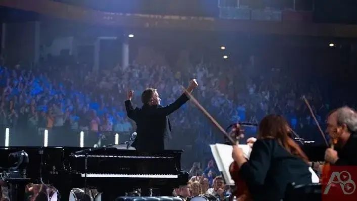 Michael W. Smith 01